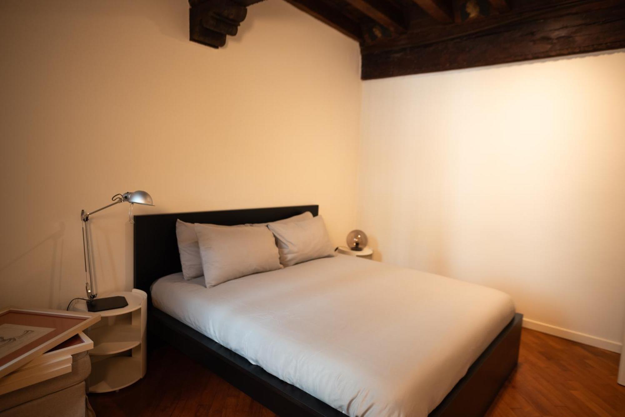 Suite N7 - Rifugio D'Epoca Con Posto Auto Brescia Exterior foto